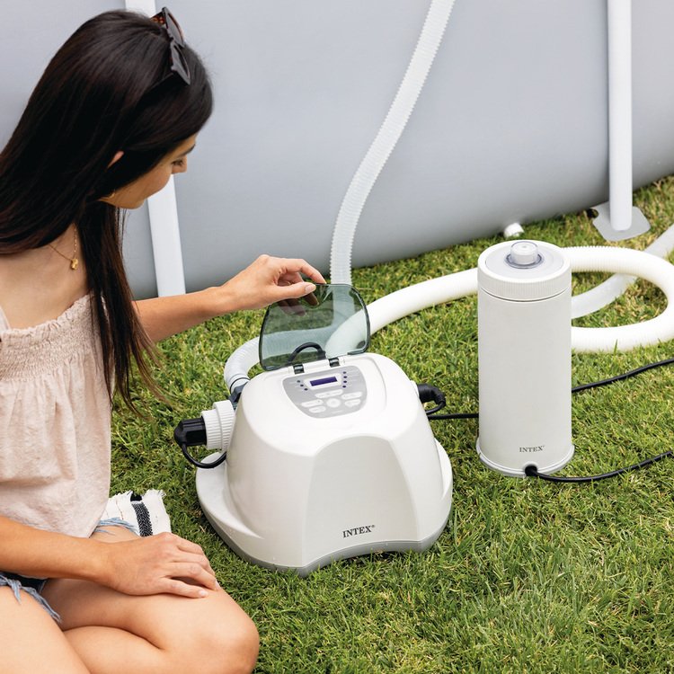 Stérilisateur au sel QS700 Plus pour piscine jusqu'à 32 m³ INTEX 26688